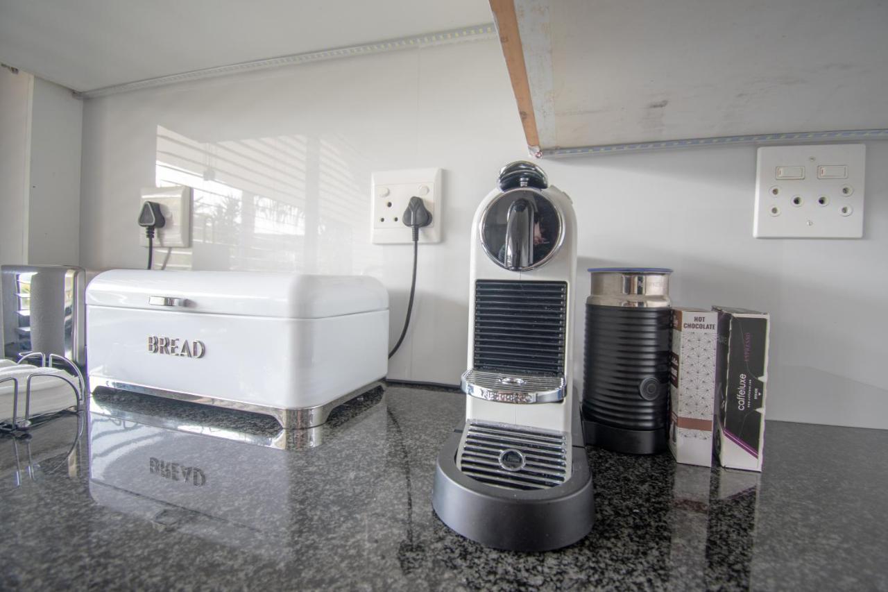 307 Bermudas - By Stay In Umhlanga Rocks Esterno foto