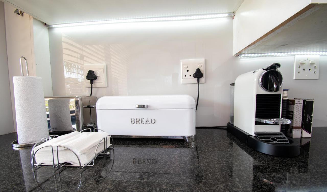 307 Bermudas - By Stay In Umhlanga Rocks Esterno foto