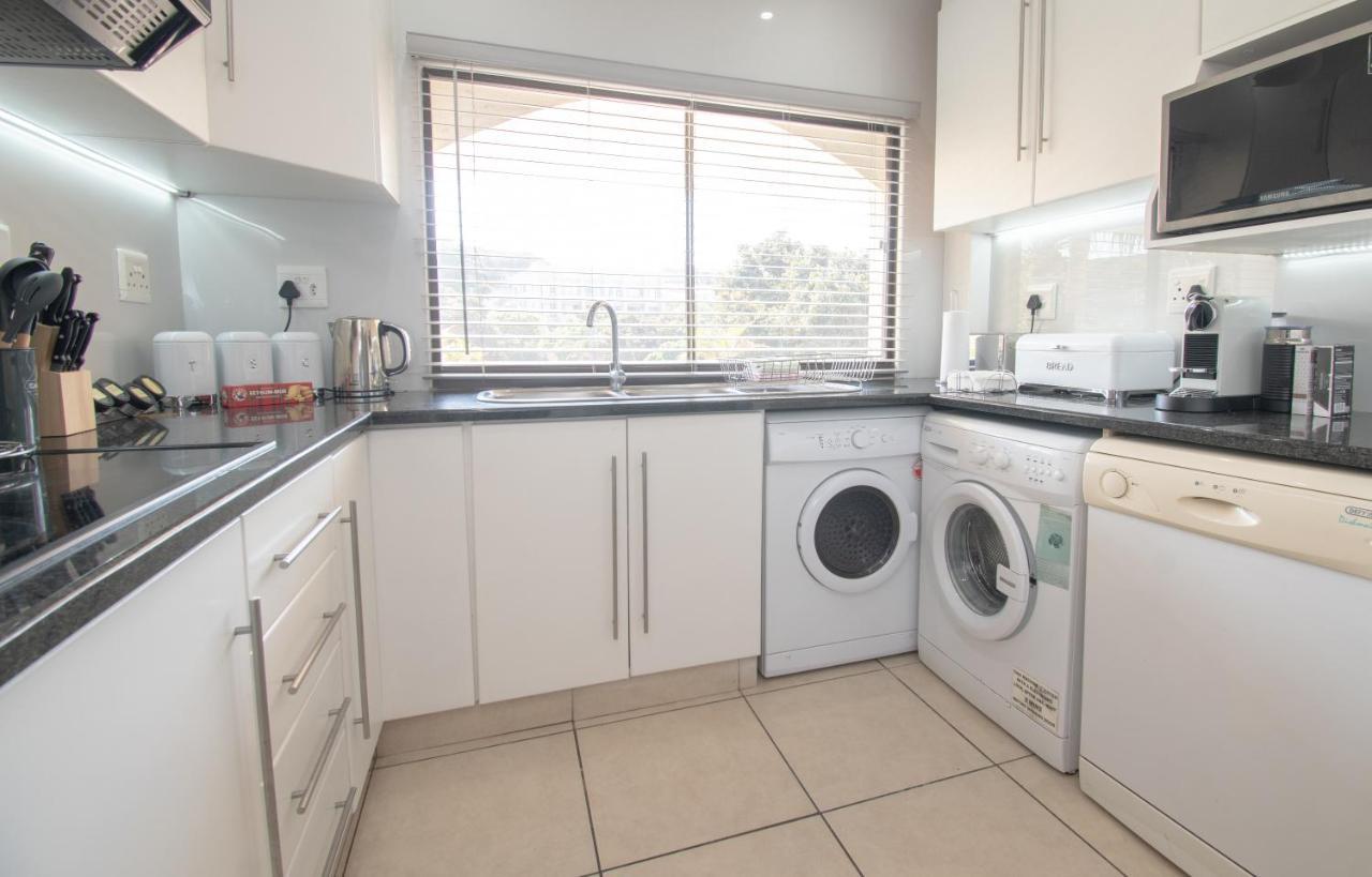 307 Bermudas - By Stay In Umhlanga Rocks Esterno foto